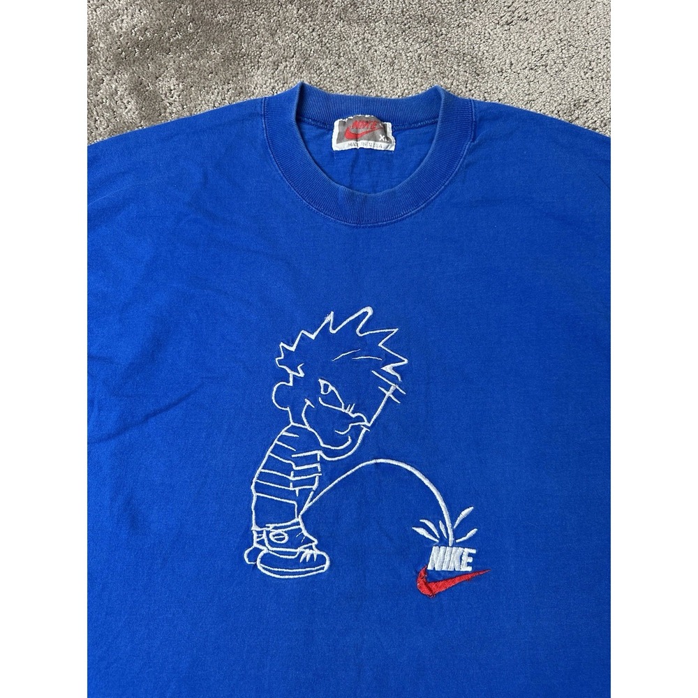 RARE Vintage Mens Tshirt Nike Rare 90s Calvin Peeing Pee, Made In USA, Size XL - Picture 2 of 5